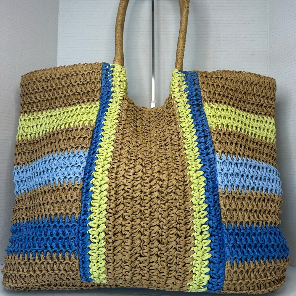 Like new Raffia bag - Picture 2 of 12